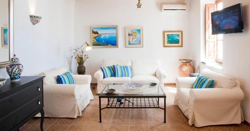 Villa Lindos Eksteriør bilde