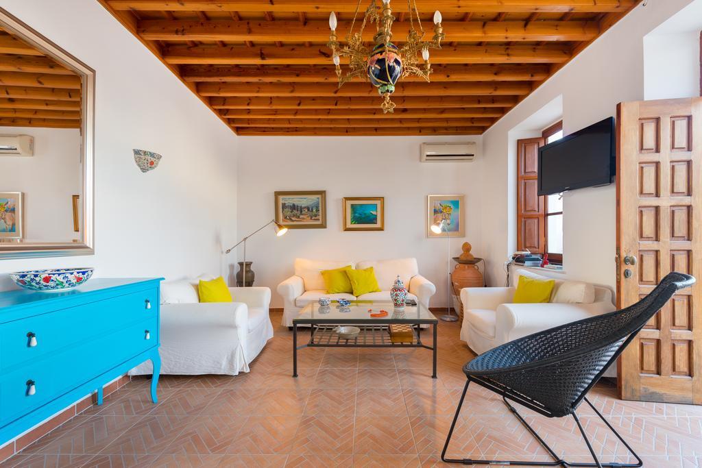 Villa Lindos Eksteriør bilde
