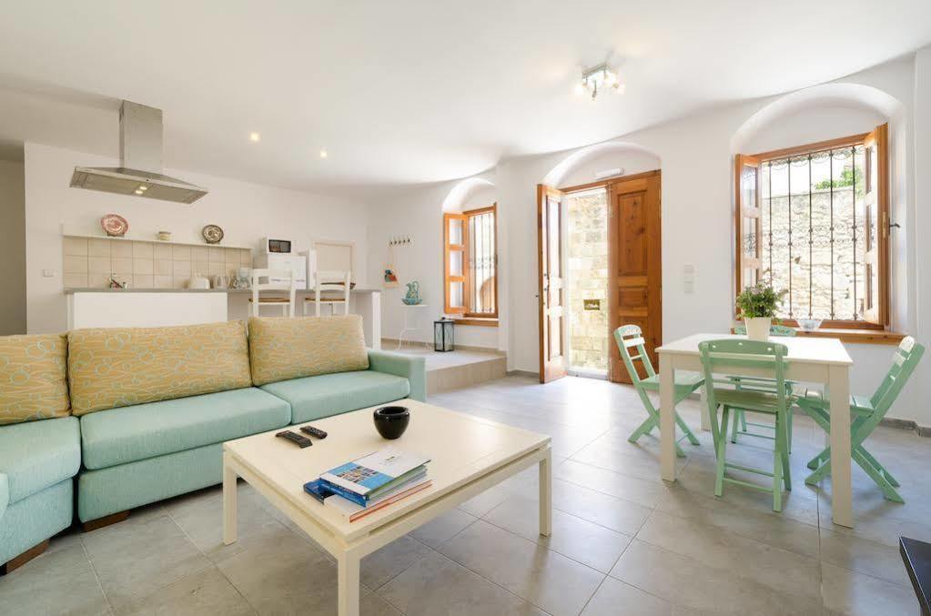 Villa Lindos Eksteriør bilde